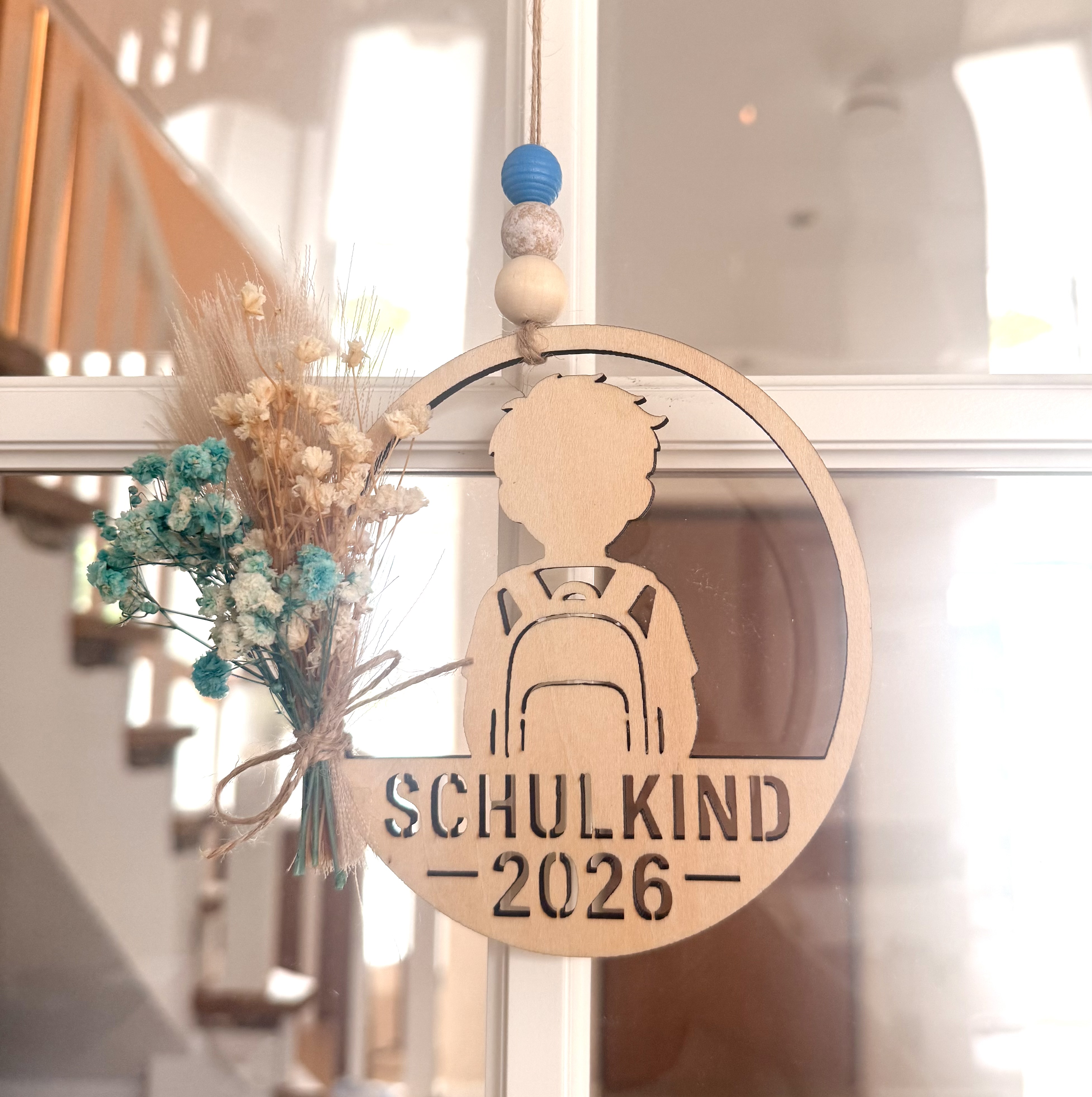 Schulkind 2026 – Personalisierter Holzanhänger